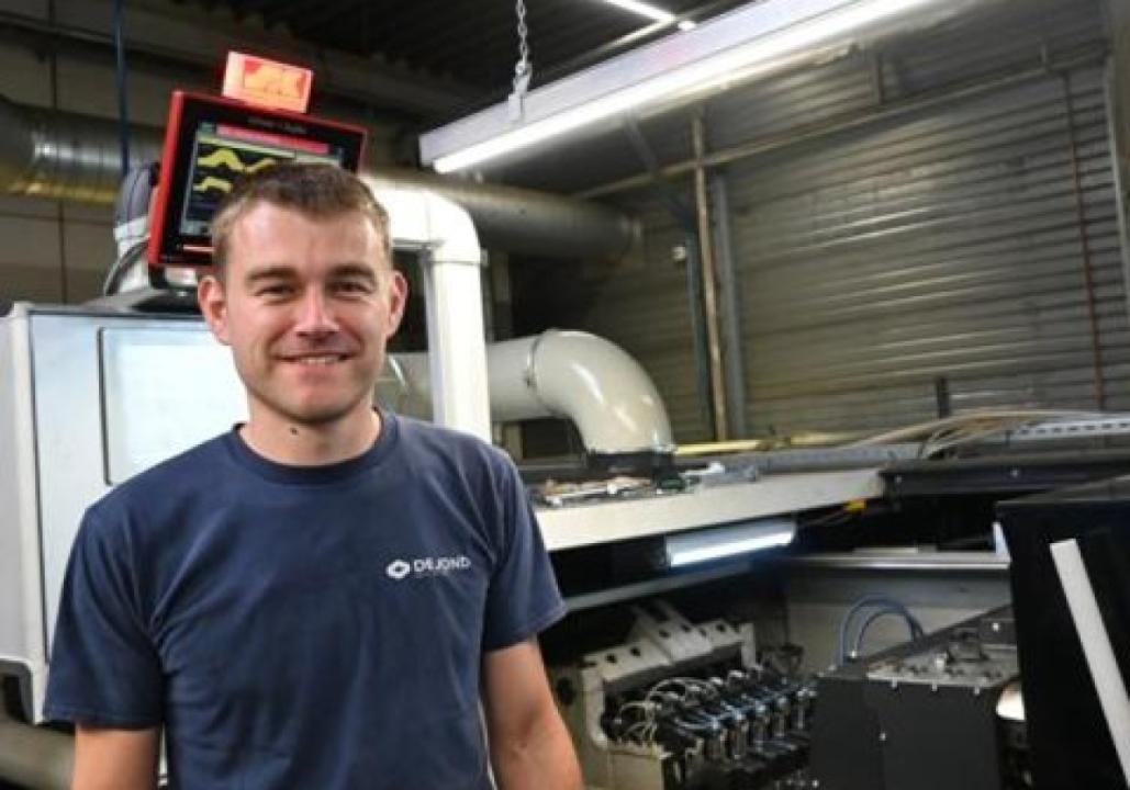 Sven-Upscaled-thumb 2